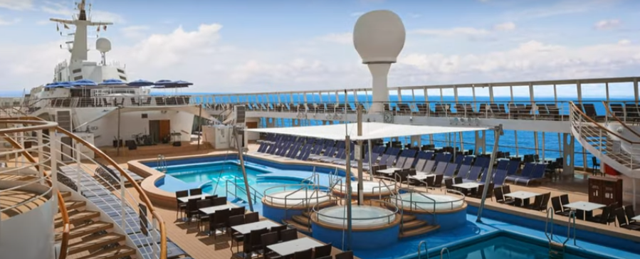 Norwegian Sky Cruise pool area